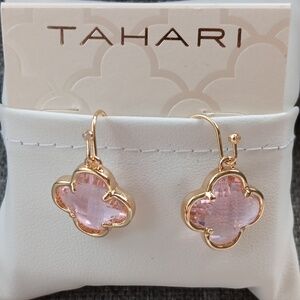 Spring NWT Tahari Clover Blush Pink Facet Glass Drop Earrings in Gold-Tone
